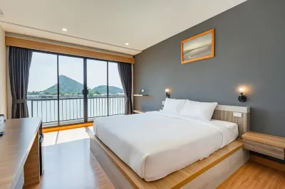 The Blue C Donsak Hotel