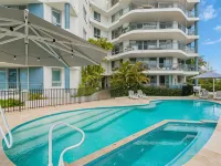 Oceanside Resort Hotels in Bilinga