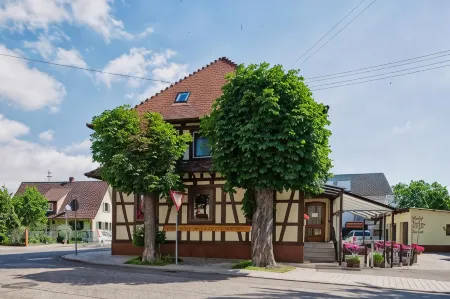 Landgasthaus Kreuz Beim Tom