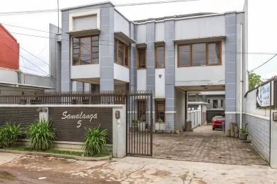 RedDoorz Near Jatinangor Town Square Hotels near Lingga Sumedang