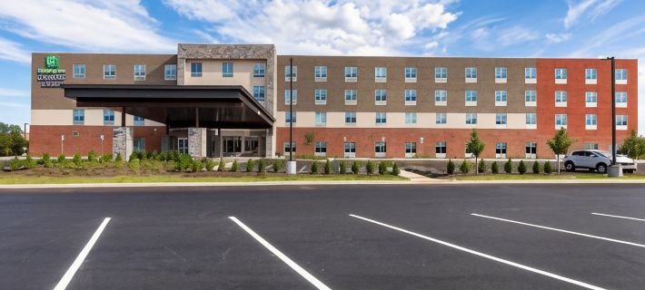 Holiday Inn Express & Suites CHICAGO - HOFFMAN ESTATES by IHG Ξενοδοχεία στην πόλη Cook County