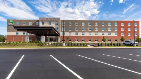 Holiday Inn Express & Suites CHICAGO - HOFFMAN ESTATES by IHG in Hoffman Estates