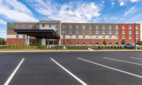 Holiday Inn Express & Suites Chicago - Hoffman Estates by IHG