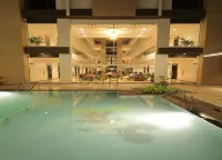 Sarovar Portico, Somnath - Pool