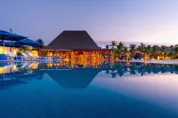 Plantation Island Resort Hotels in Malolo Island