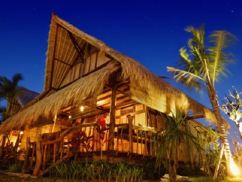 Flower BUD Bungalow Balangan Hotels near Balangan Beach