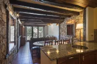 Apartaments Els Llacs Hotels in Canillo