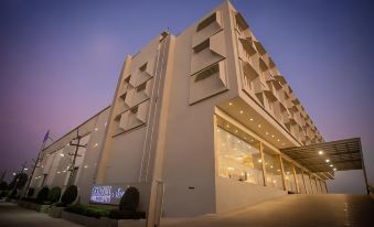 Citadel Hotel by Vinnca