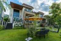 Aura Luxury Stays