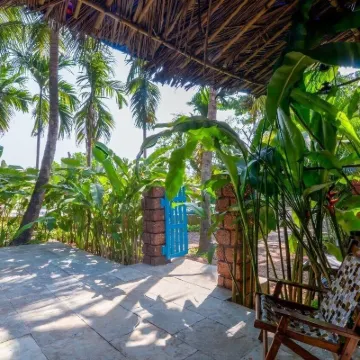 Jomo Resort Hotels near Alibag Beach Rd