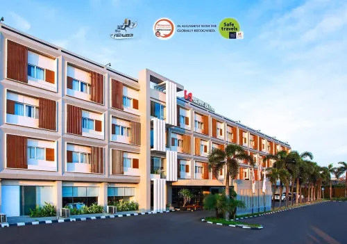Swiss-Belinn Cibitung Hotels in Bekasi Regency