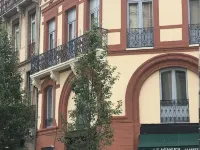 Hôtel des Ambassadeurs Hotels near Compans