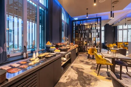 Best Western Premier le Chapitre Hotel  Spa Отели в г. Пломбьер-Ле-Бэн