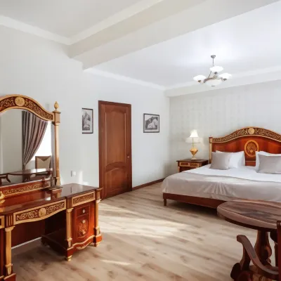 Harmony Garmoniya Boutique Hotel Hotel in zona Church of the Holy Righteous Lazarus