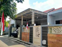 Navisha Guest House Syariah Near Exit Tol Batang RedPartner