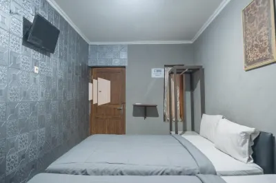 Crown Residence Near Tugu Yogyakarta Mitra RedDoorz Các khách sạn ở Jetis