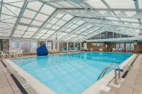 Comfort Inn & Suites Hotels in Harmar Township