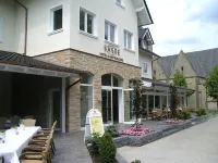 Hotel Sasse Hotels near Offlumer See