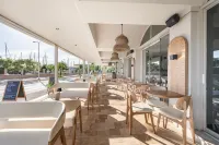 Zephyros Hotel