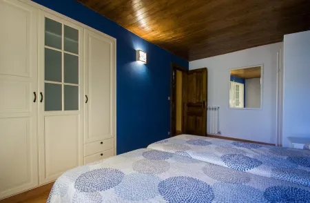 Roblan House Отели в г. Каркастильо