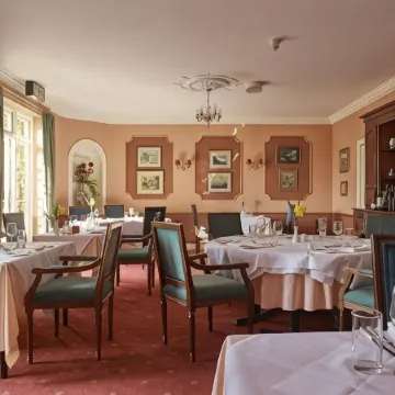 Corse Lawn House Hotel