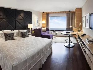 Taj Lands End