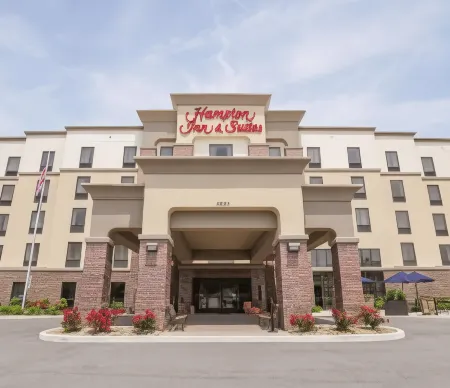 Hampton Inn & Suites Pittsburgh/Harmarville Отели рядом с достопримечательностью «Fox Chapel Golf Club»