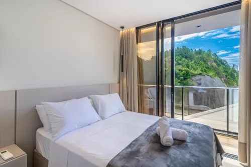 Building With Swimming Pool Next to Balneario Shopping in BC - TSO