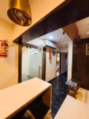 Hotel Crystal Luxury Inn- Bandra