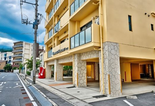 3. 테라스 리조트 ..