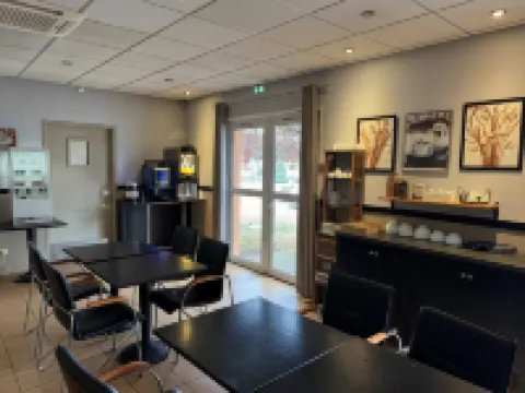 Mister Bed Saran Hotels in Saran