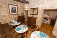 The Burrow Guest House Hôtels à : Hal Luqa