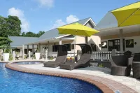 Cabanes des Anges - Pools