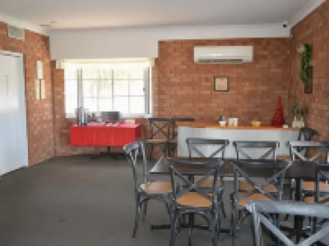 Alexander Motor Inn Hotels in Moree