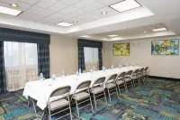 Holiday Inn Express & Suites DANVILLE by IHG Hotel di Danville