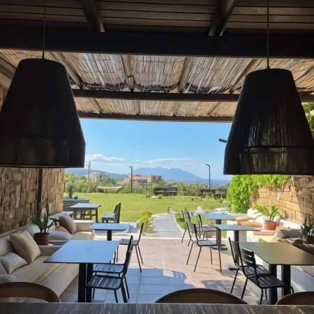 Porta Trakis Hotel
