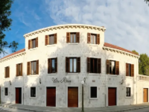 Apartments Villa Riva Hotels in Slano