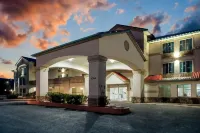 La Quinta Inn & Suites by Wyndham Fruita Hotels in 