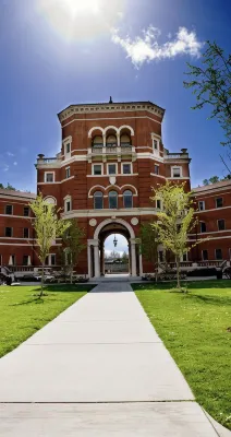 CAMPUS COTTAGE, GREAT LOCATION Hotels in Benton County