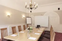 Victoria Square Hotel Clifton Village