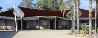 Thomas Lodge Motel - parking