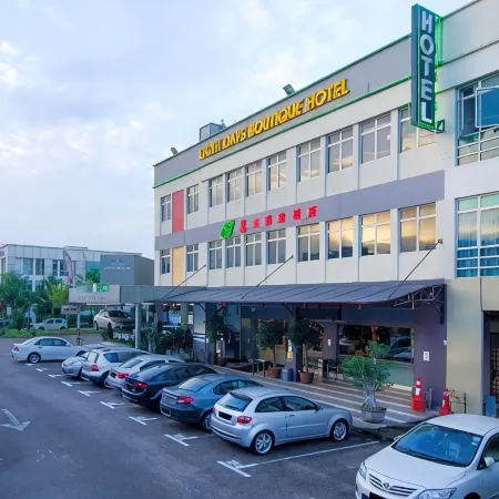 Eight Days Boutique Hotel - Mount Austin