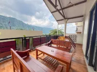 Gubuk Ndeso Bromo Hotels in Sukapura