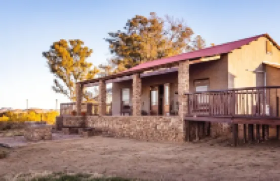 Gannabos Guest House Hotels in 