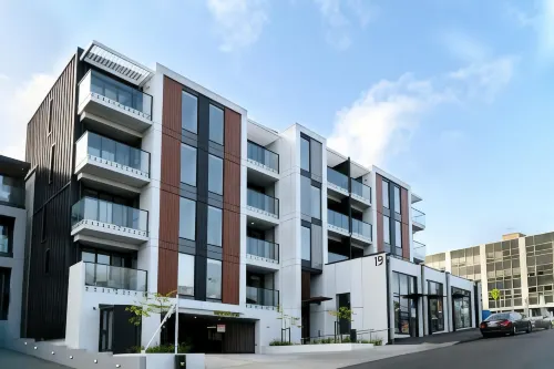 HomeBase Auckland Free Parking Self Check-in Family & Long Stay Friendly - homestay