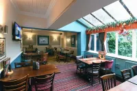 Royal Oak by Greene King inns - Parking