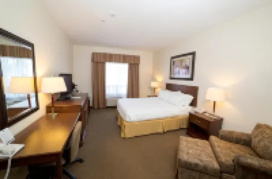 Holiday Inn Express & Suites DRAYTON VALLEY by IHG Hotels in Drayton Valley
