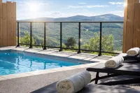 Logis Hôtel-Restaurant Au Vieux Morvan, au cœur de la Bourgogne, Piscine & Spa, Hôtel Climatisé - Parkering