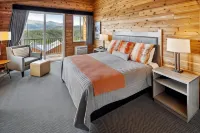 Denali Bluffs Hotel