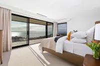 Bayview Luxe Entertainer Pool & World Class View